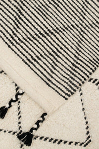 Sahara Diamond Rug 250x300 - Ivory/Charcoal - Boho Bliss